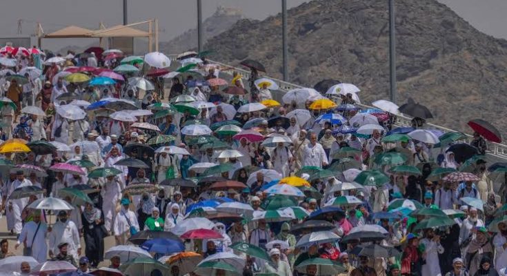 Saudi Arabia halts stoning ritual for five hours due to heat wave.