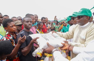 FG Flags-off NAGS-AP Inputs Distribution to Farmers in Anambra, Enugu