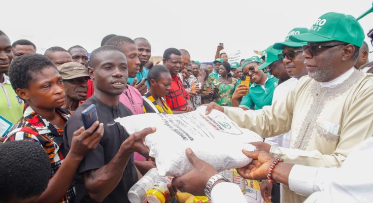 FG Flags-off NAGS-AP Inputs Distribution to Farmers in Anambra, Enugu